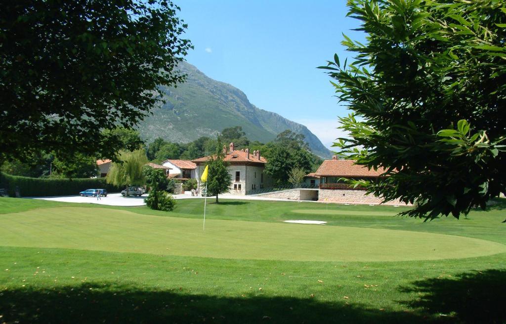 Hotel Aldama Golf Quintana de Llanes Εξωτερικό φωτογραφία